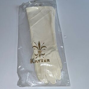 Vtg new in packaging Kayser white nylon gloves‎